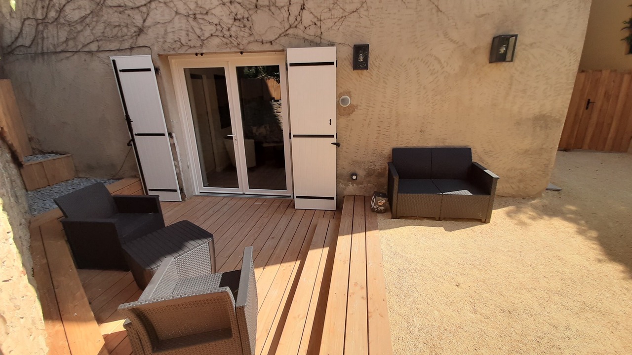 Photo of Patio Balcony in Grezieu-la-Varenne