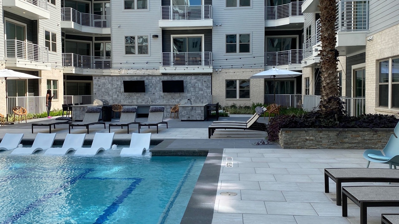 Photo of Outdoor in Greenway Plaza-Upper Kirby