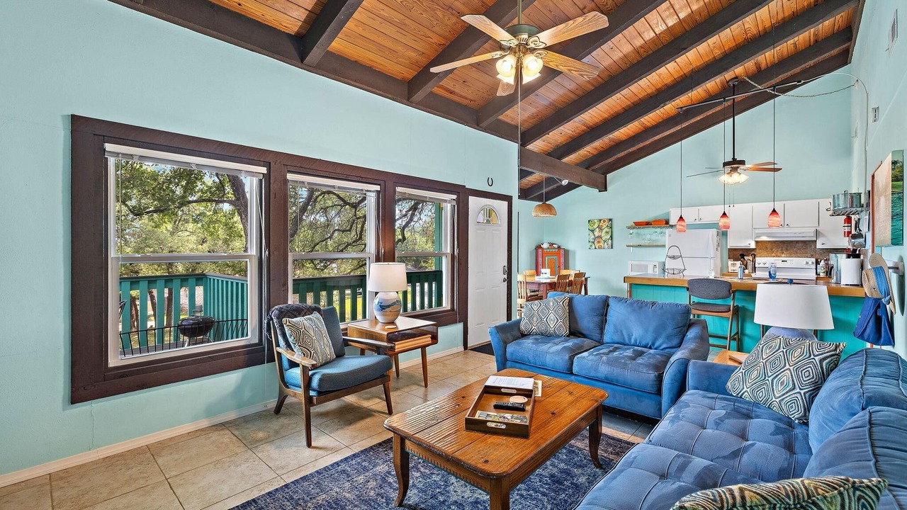 Photo of Livingroom in Barton Hills