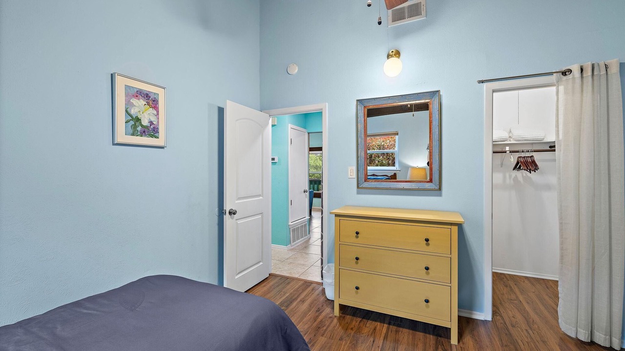 Photo of Bedroom in Barton Hills
