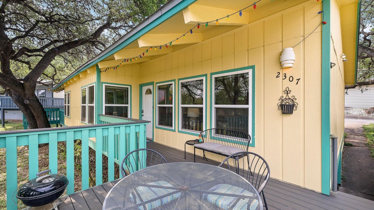 Photo of Outdoor in Barton Hills