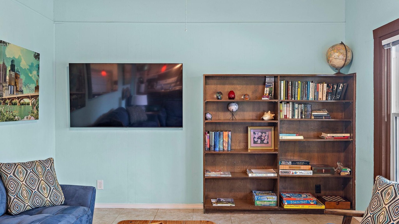 Photo of Livingroom in Barton Hills