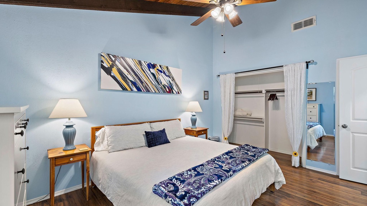 Photo of Bedroom in Barton Hills