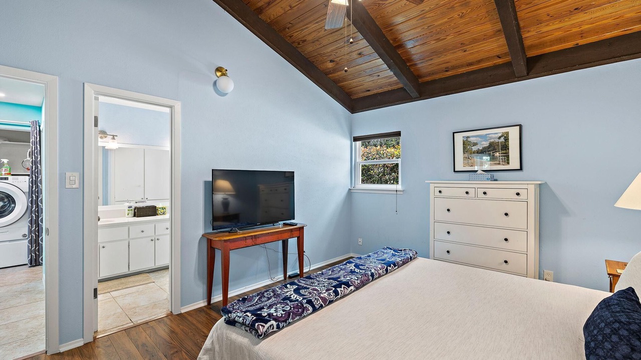 Photo of Bedroom in Barton Hills