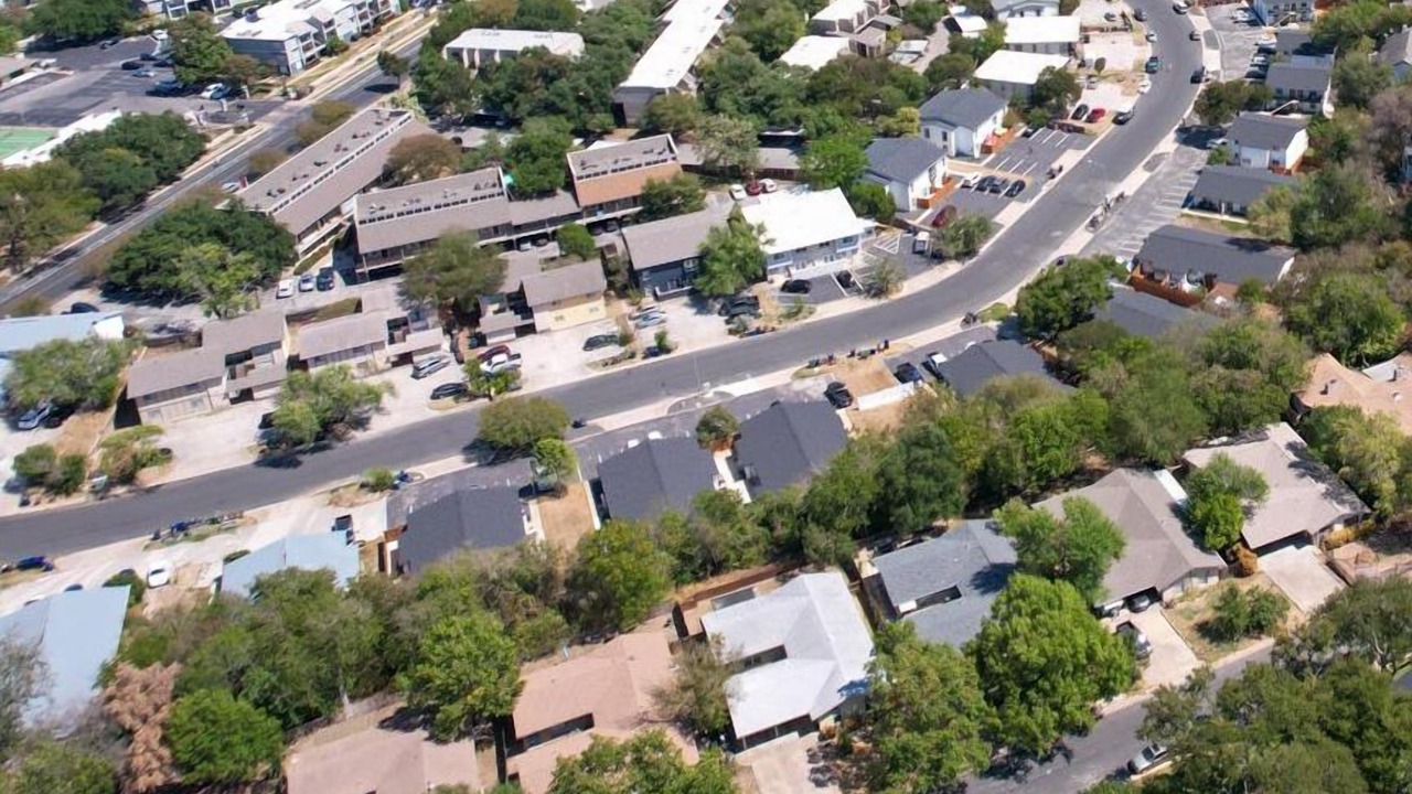 Photo of Outdoor in Barton Hills