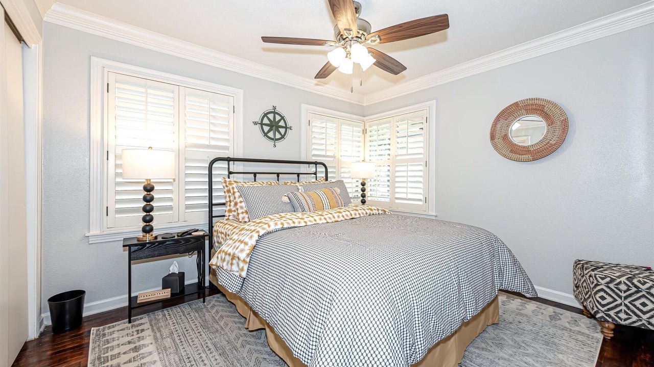 Photo of Bedroom in Garden Oaks