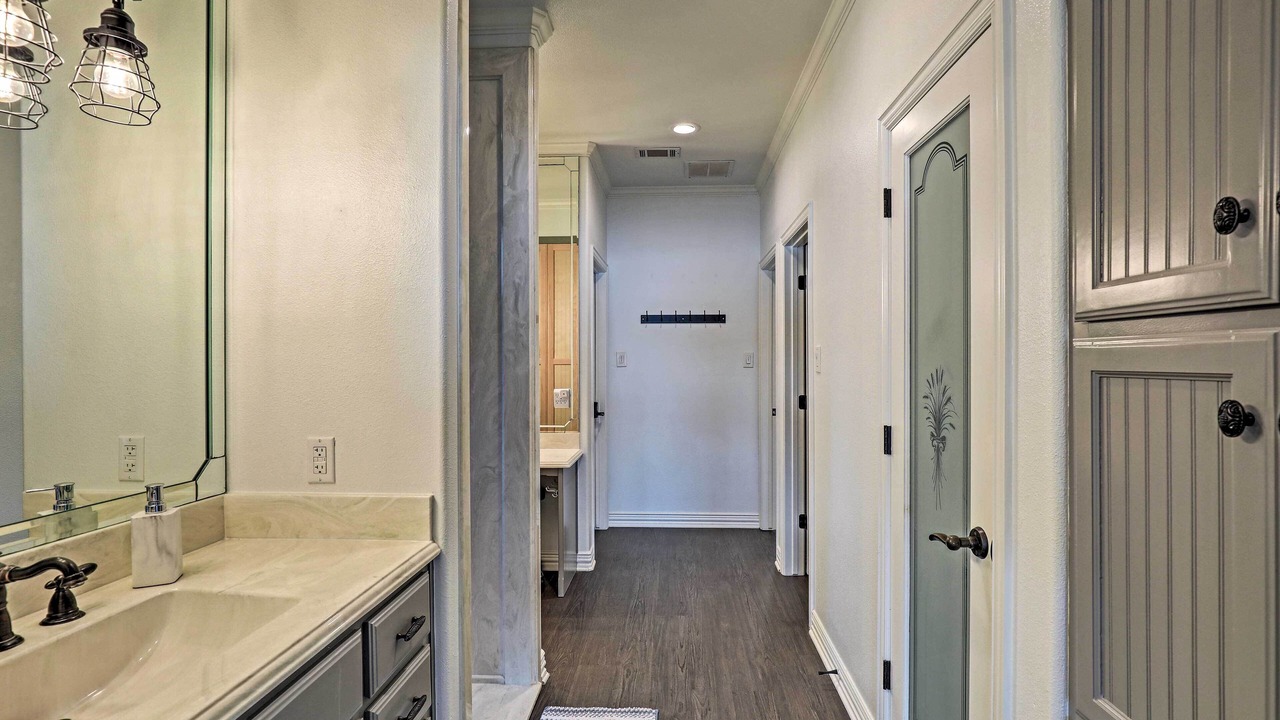 Photo of Bathroom in Granbury