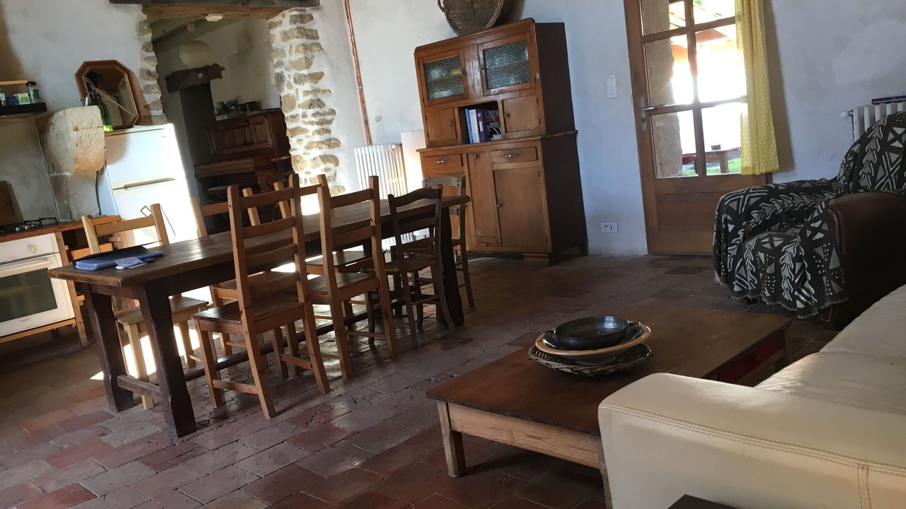 Photo of Livingroom in Leogeats