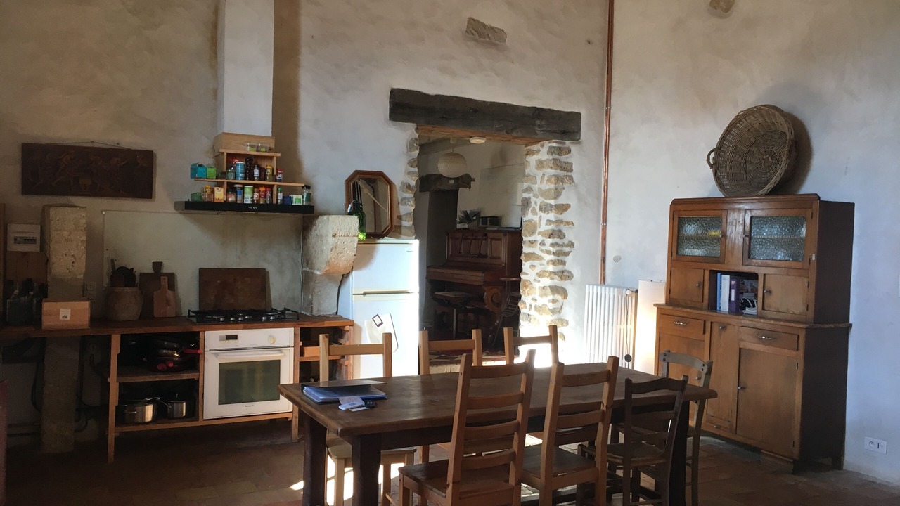 Photo of Others in Leogeats