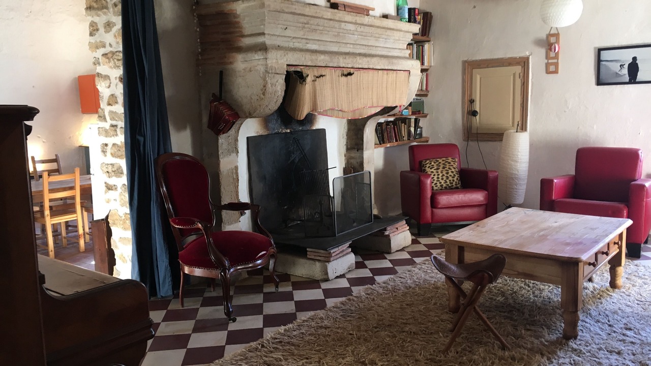 Photo of Others in Leogeats