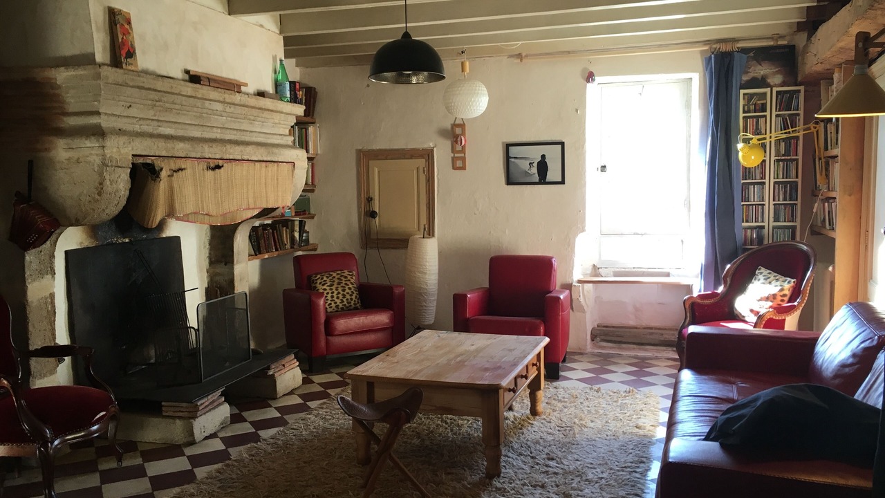 Photo of Livingroom in Leogeats