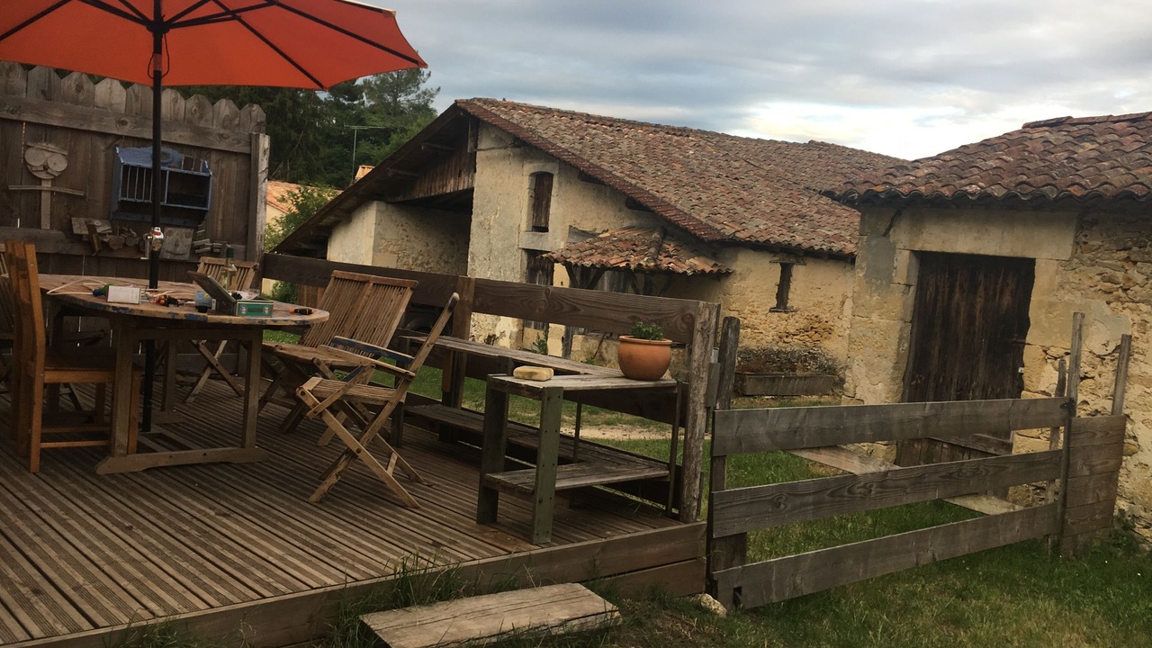 Photo of Outdoor in Leogeats