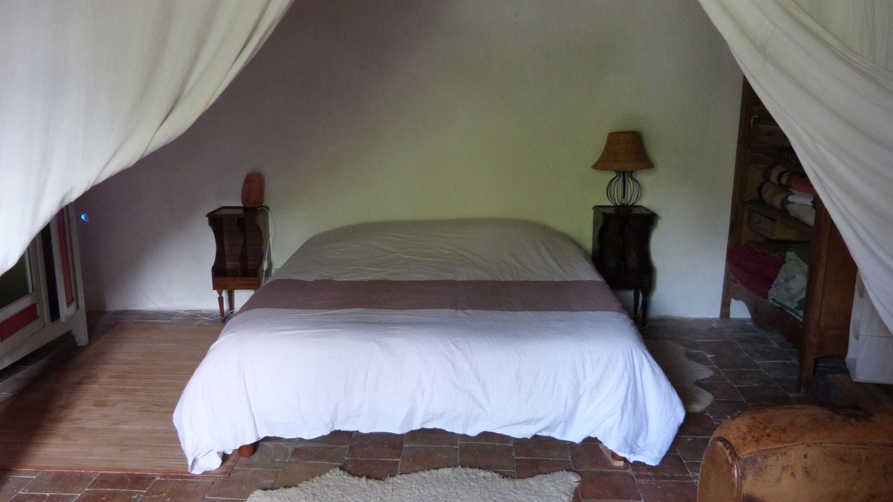 Photo of Bedroom in Leogeats