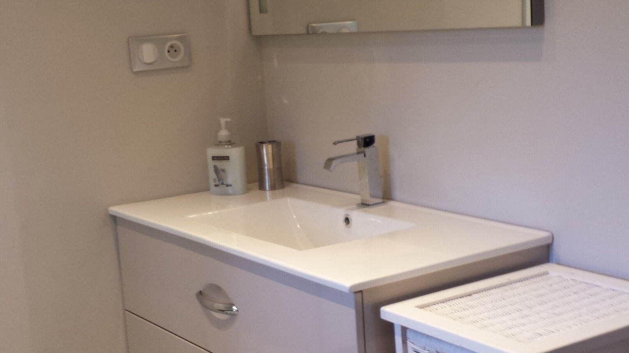 Photo of Bathroom in La Garde-Adhemar