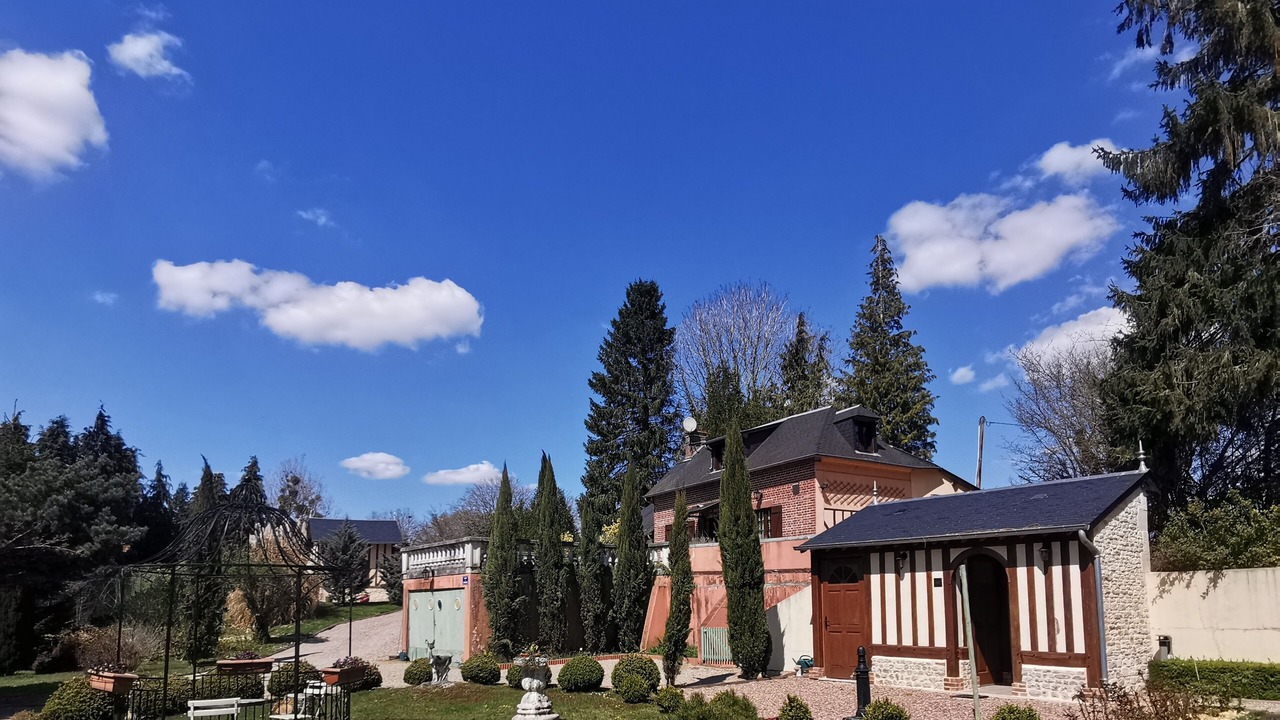 Photo of Outdoor in Courtonne-la-Meurdrac