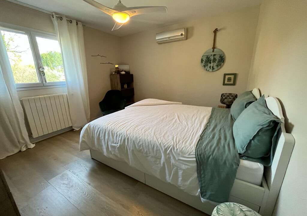 Photo of Bedroom in Prades-le-Lez