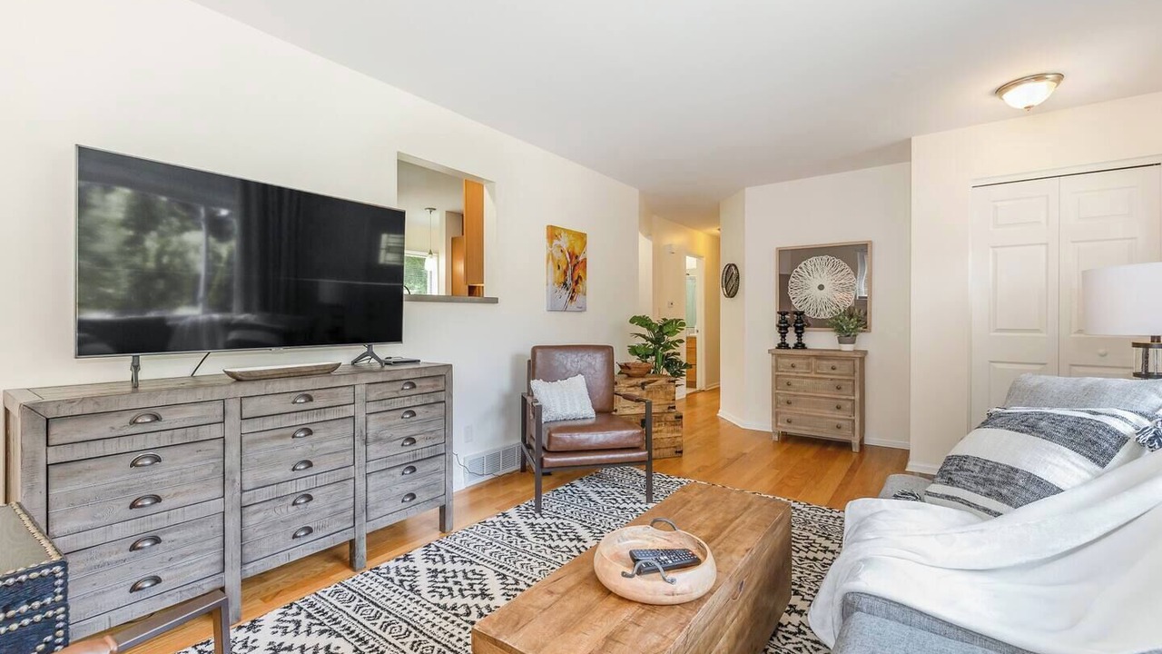 Photo of Livingroom in Ann Arbor