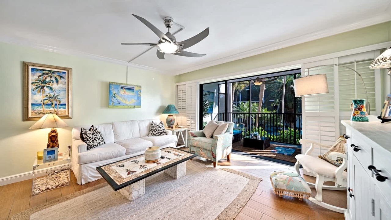 Photo of Livingroom in Captiva