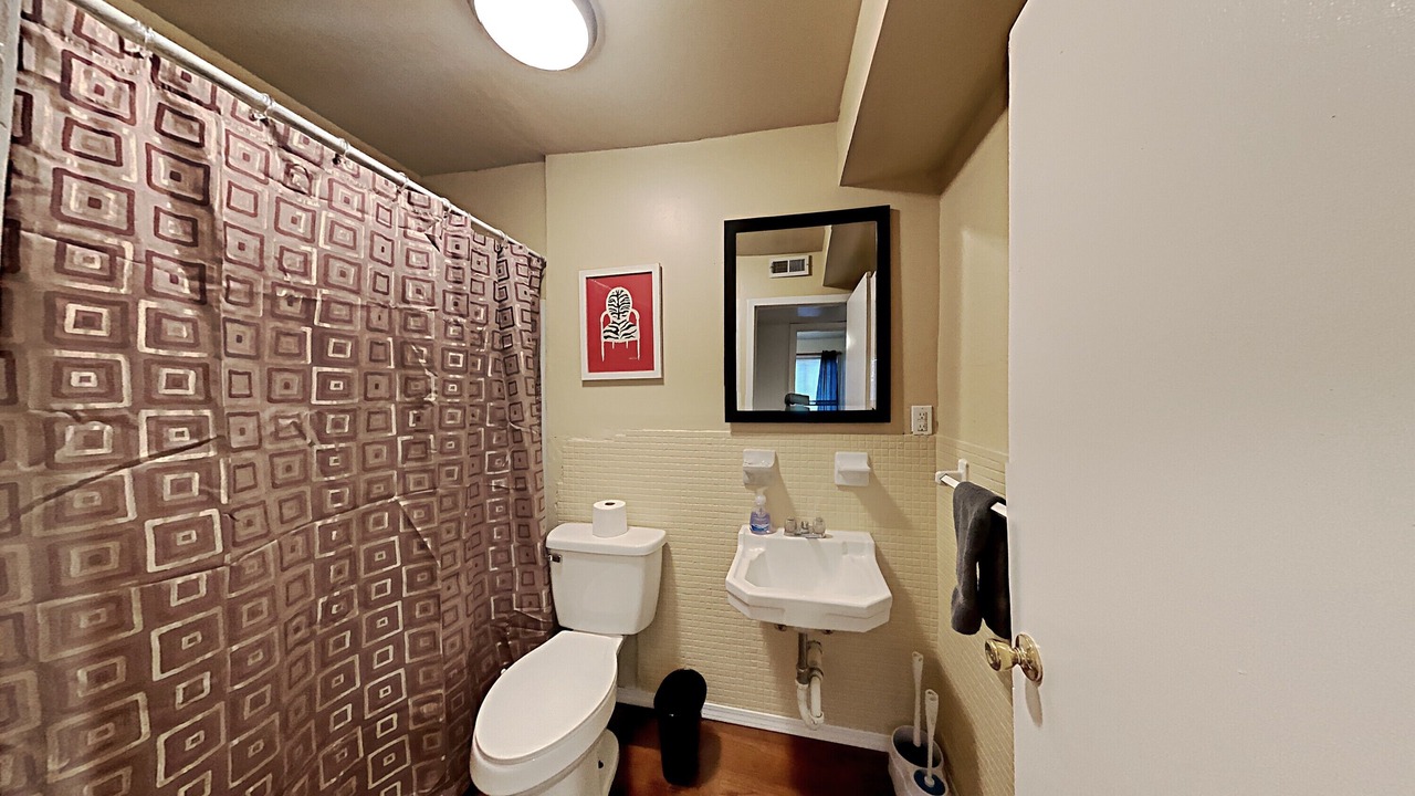 Photo of Bathroom in Benton Park