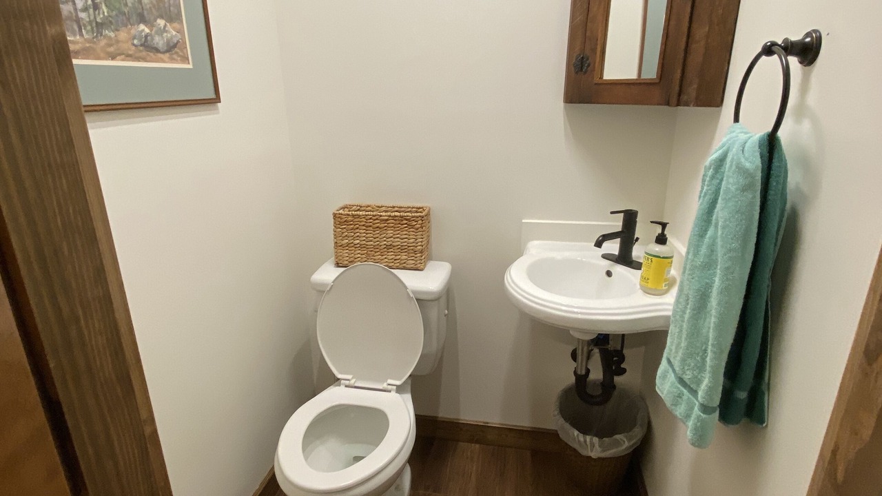 Photo of Bedroom in Lakemont