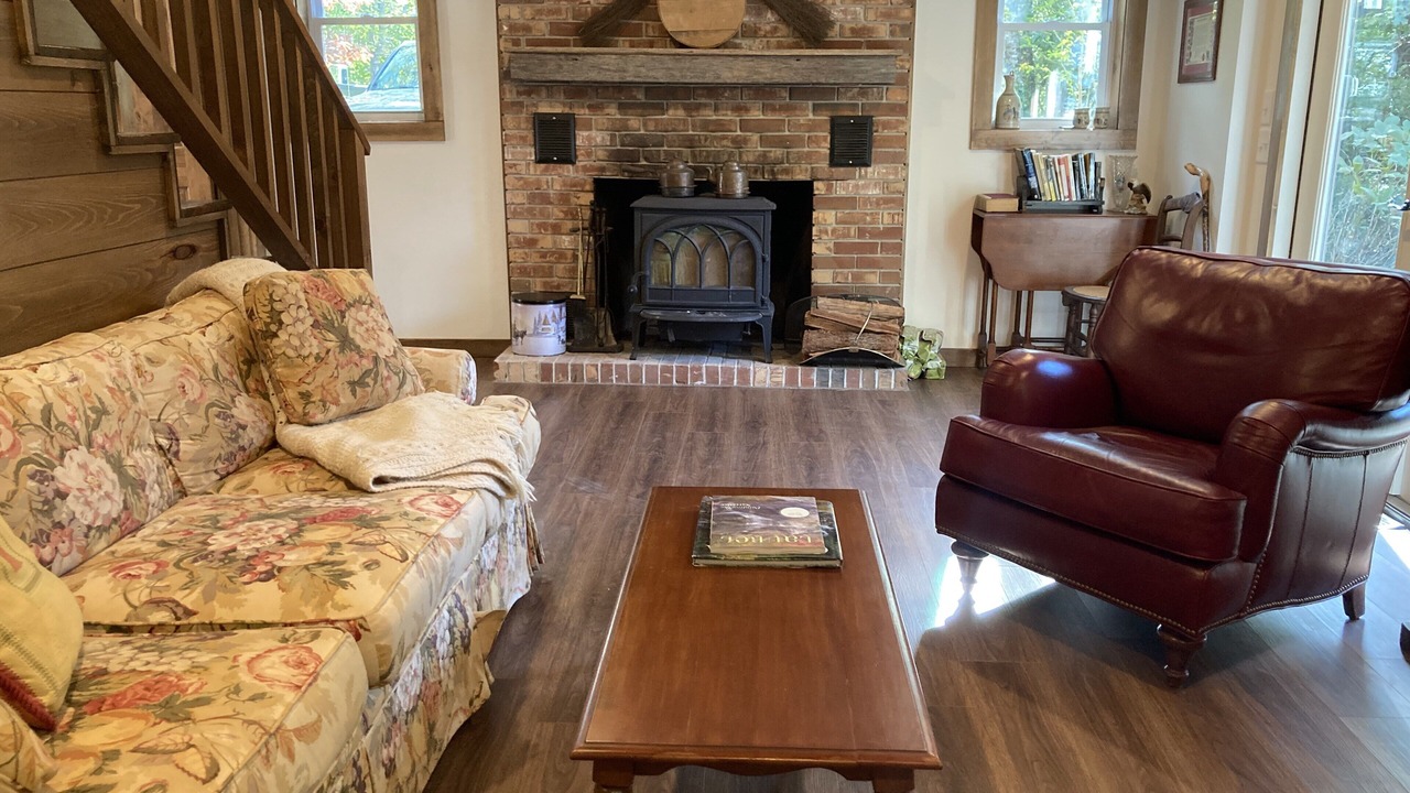 Photo of Bedroom in Lakemont