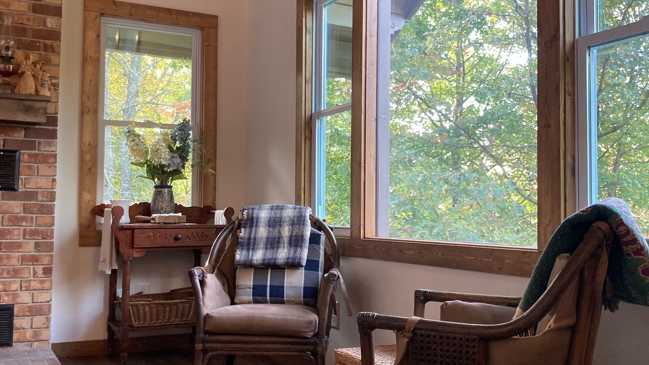 Photo of Bedroom in Lakemont