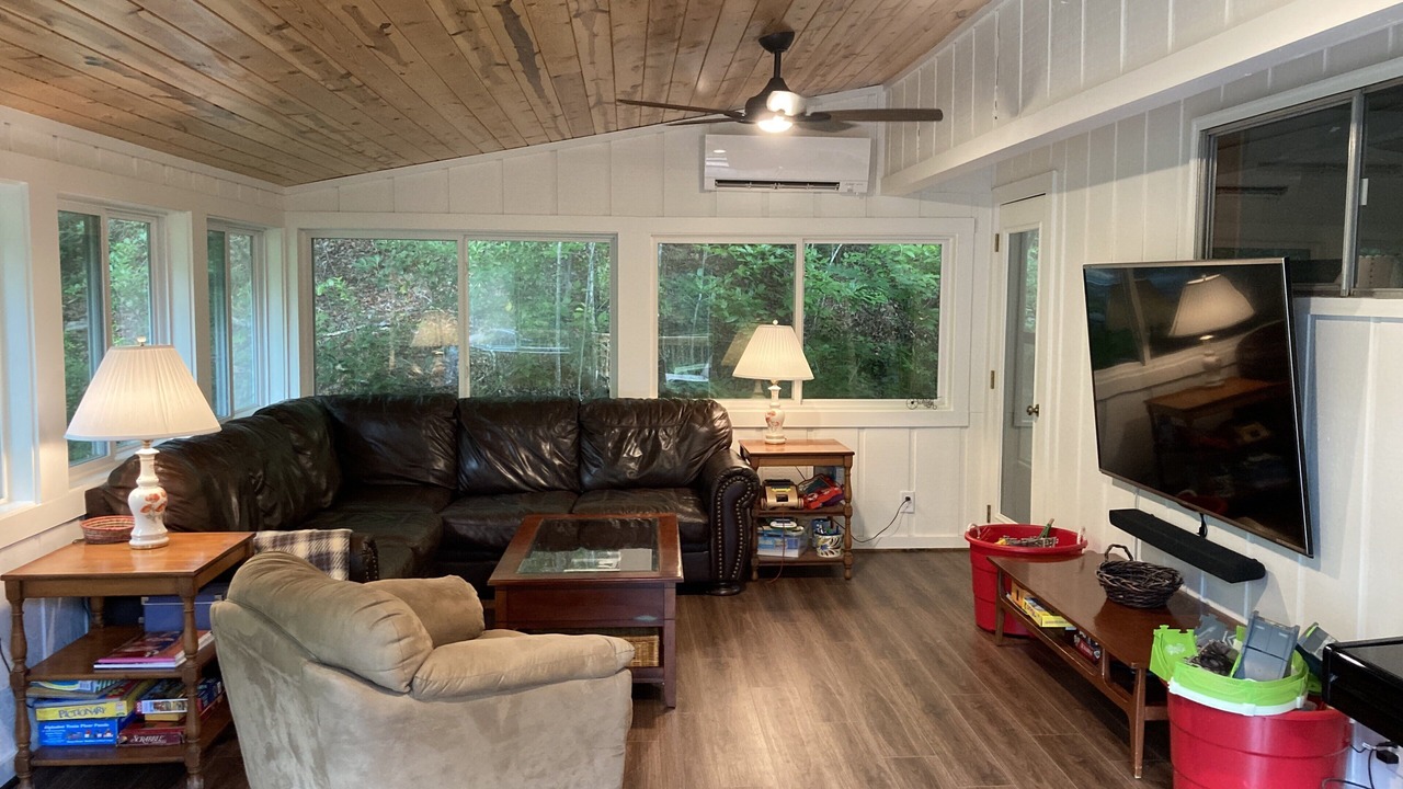 Photo of Livingroom in Lakemont