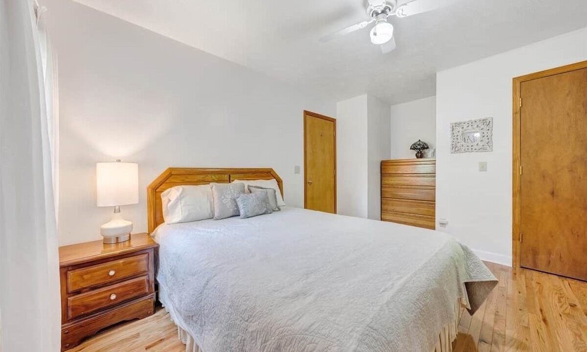 Photo of Bedroom in Huddleston