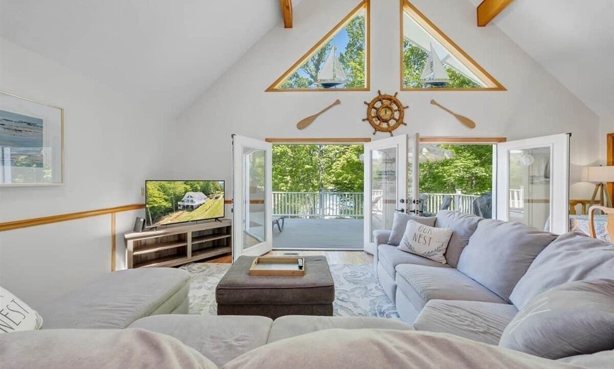 Photo of Livingroom in Huddleston