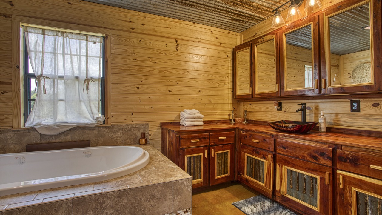 Photo of Bathroom in Woden
