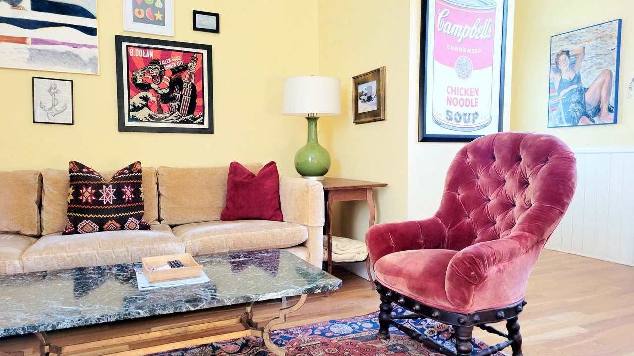 Photo of Livingroom in Federal Hill