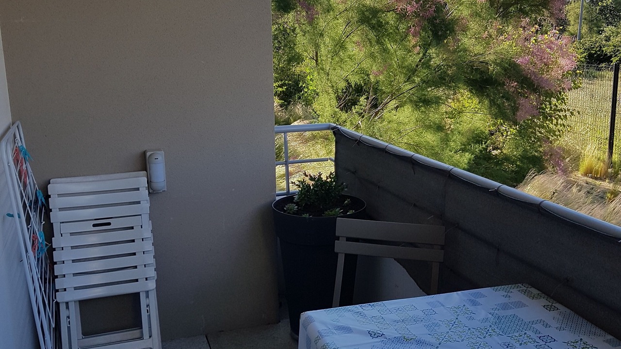 Photo of Patio Balcony in Montfavet