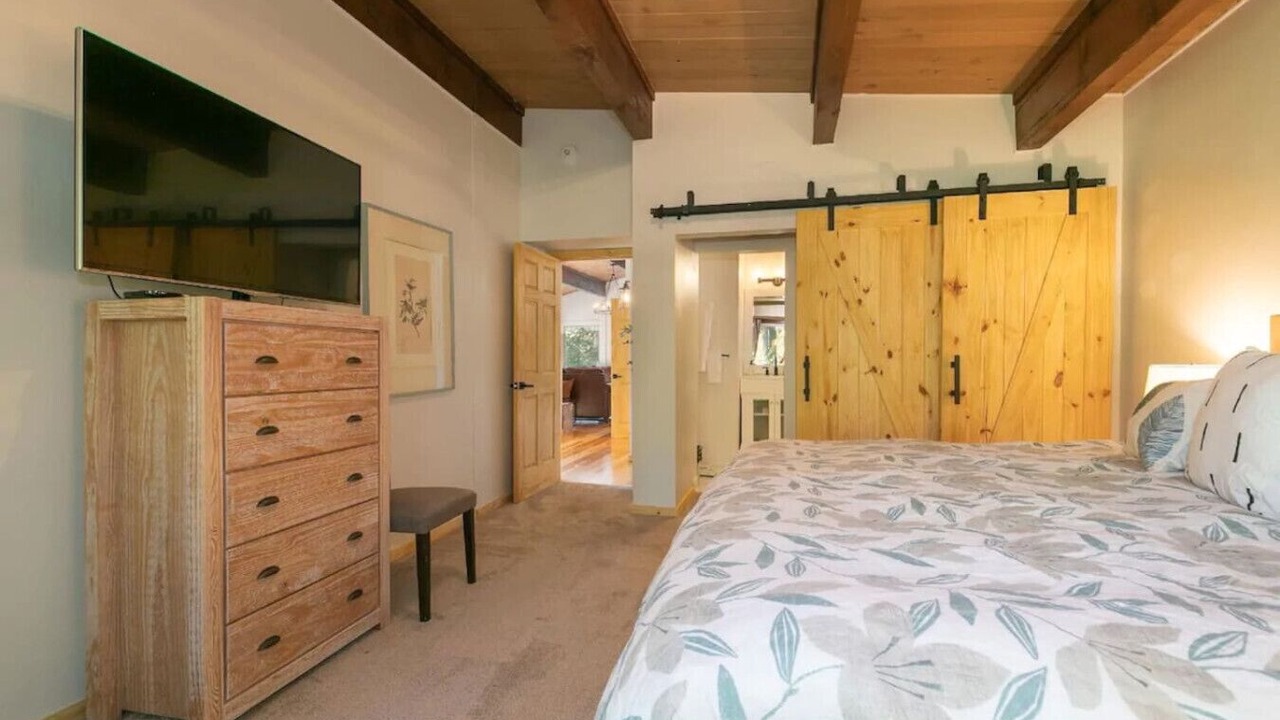 Photo of Bedroom in Tahoe Woods