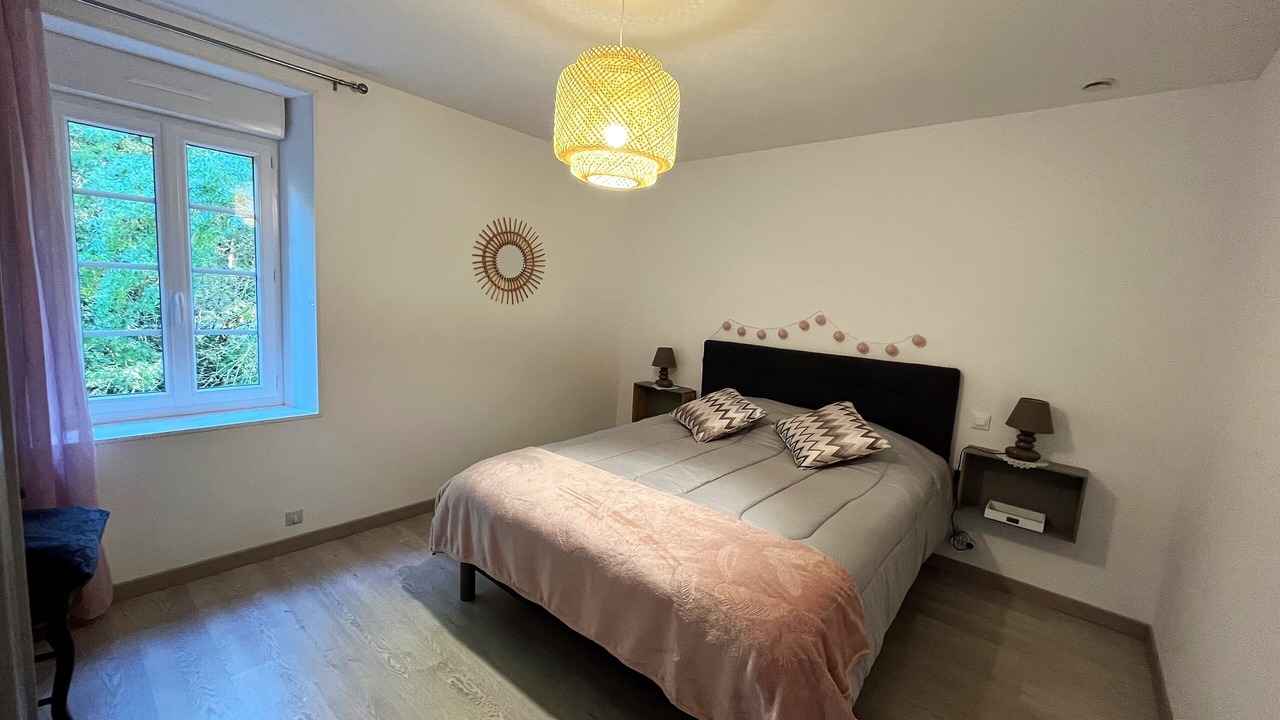 Photo of Bedroom in Cenne-Monestias