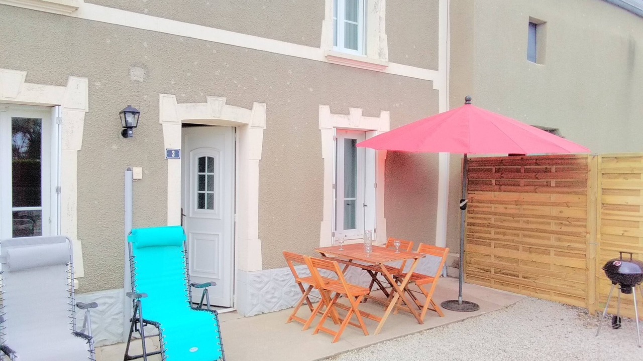 Photo of Patio Balcony in Bretteville-sur-Ay