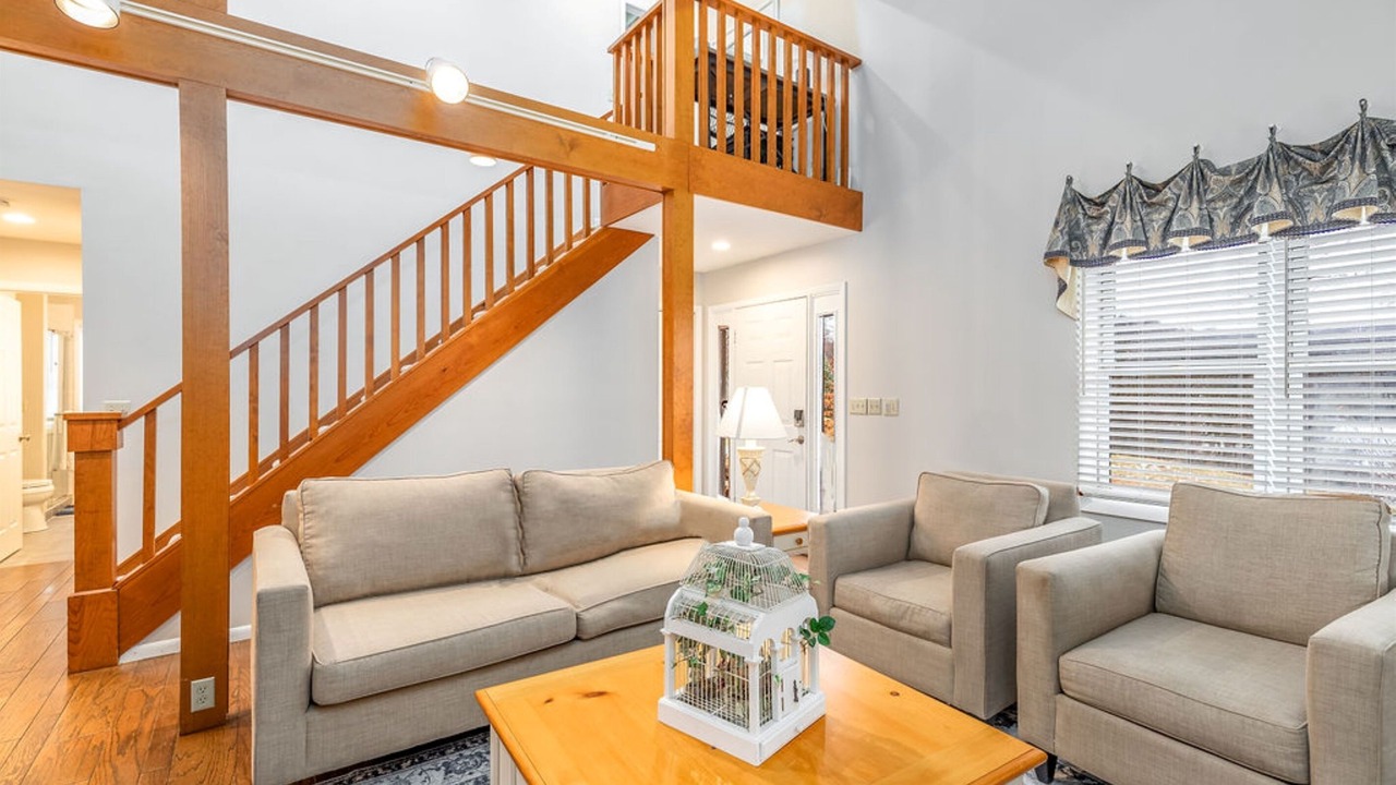 Photo of Livingroom in The Galena Territory