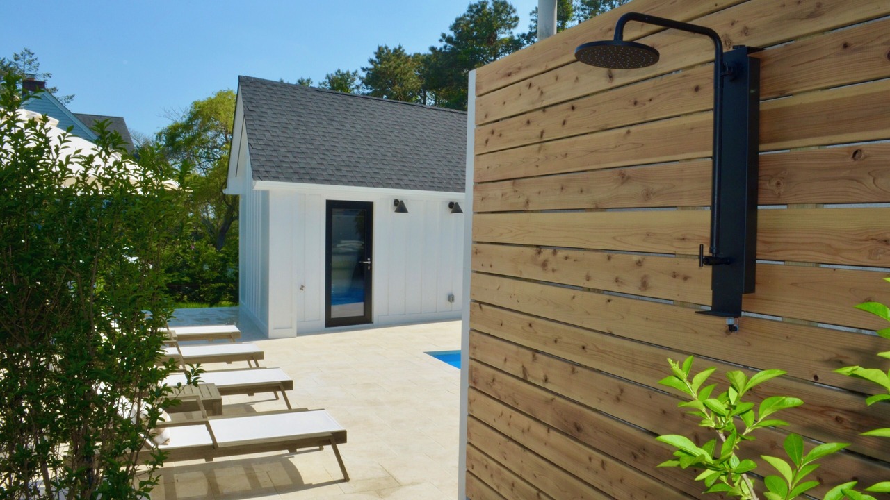 Photo of Patio Balcony in Shinnecock Hills