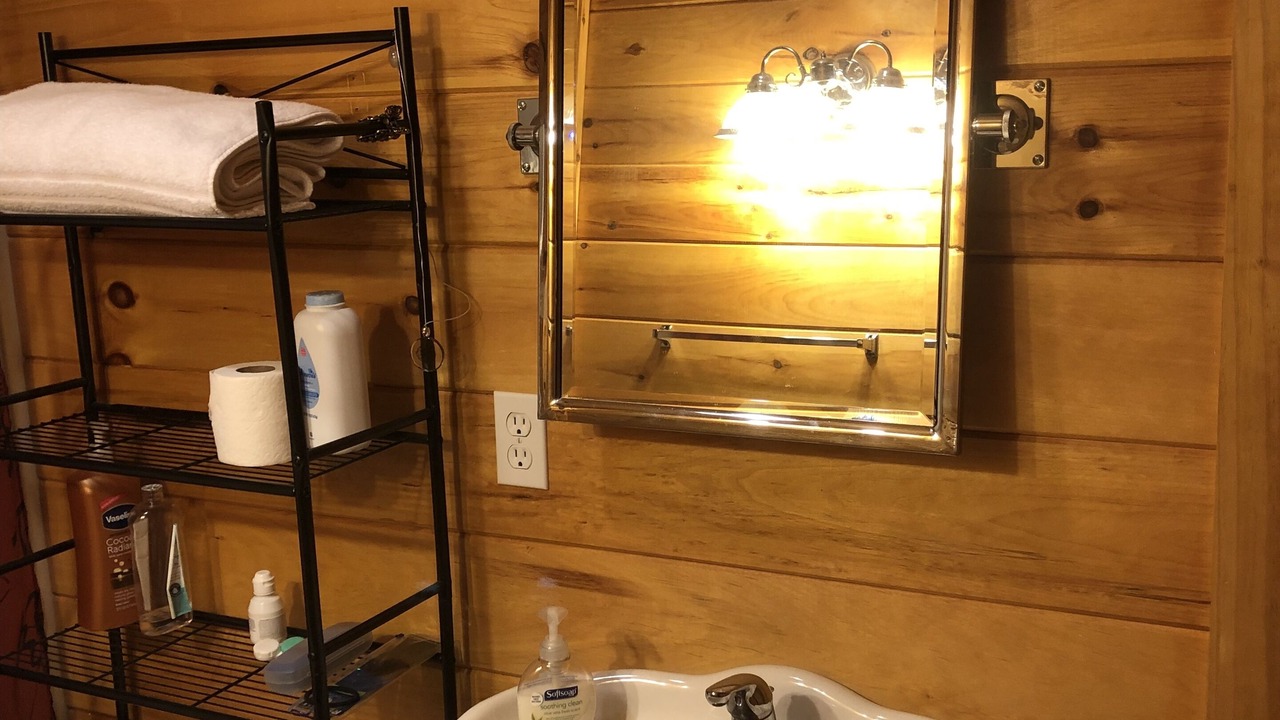 Photo of Bathroom in Murphy