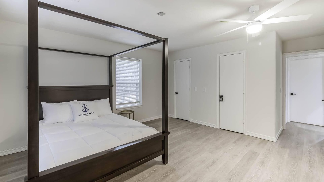 Photo of Bedroom in Cookson
