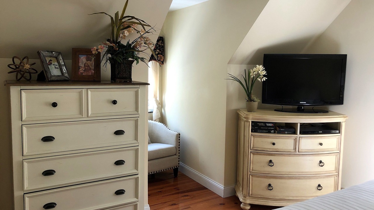 Photo of Bedroom in Parksville