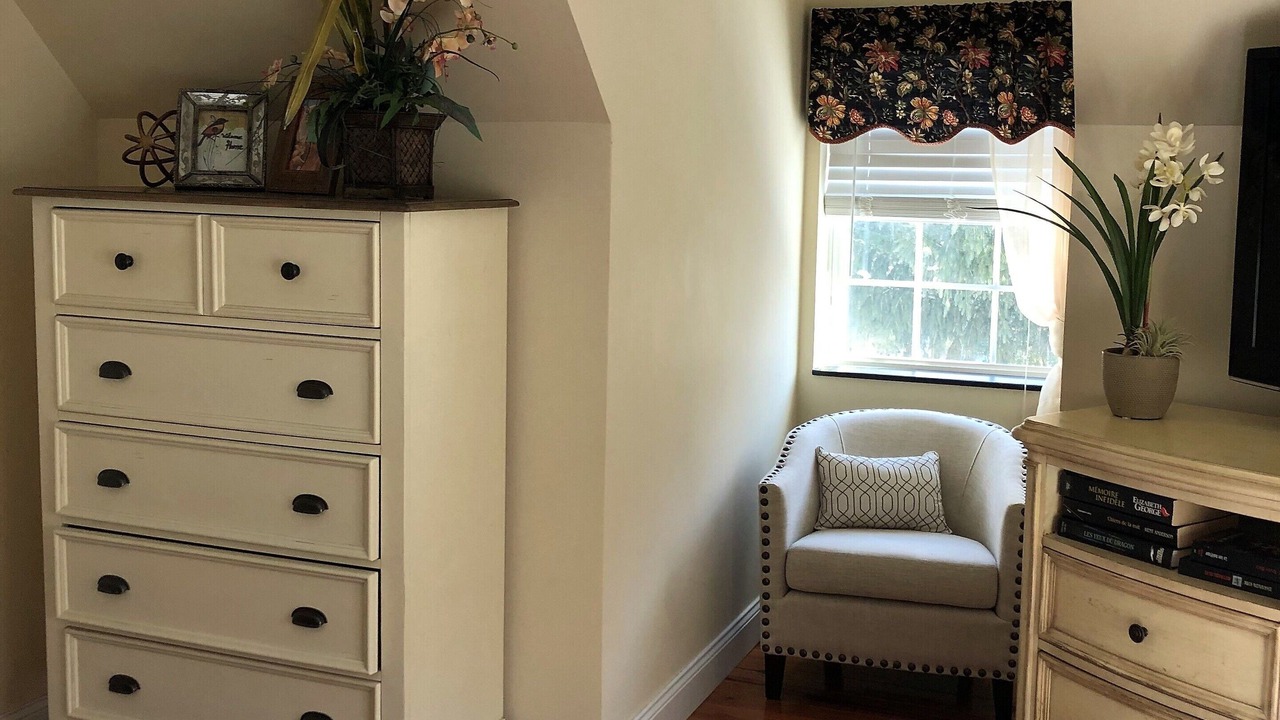 Photo of Bedroom in Parksville