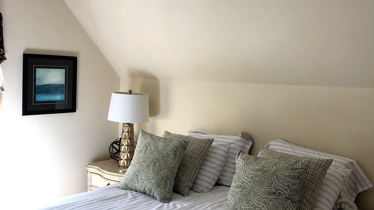 Photo of Bedroom in Parksville