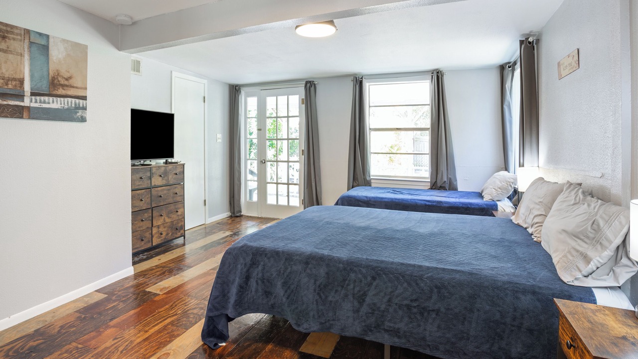 Photo of Bedroom in Mound