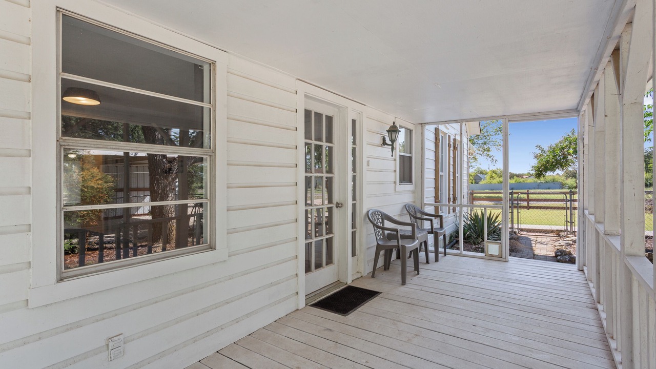 Photo of Patio Balcony in Mound