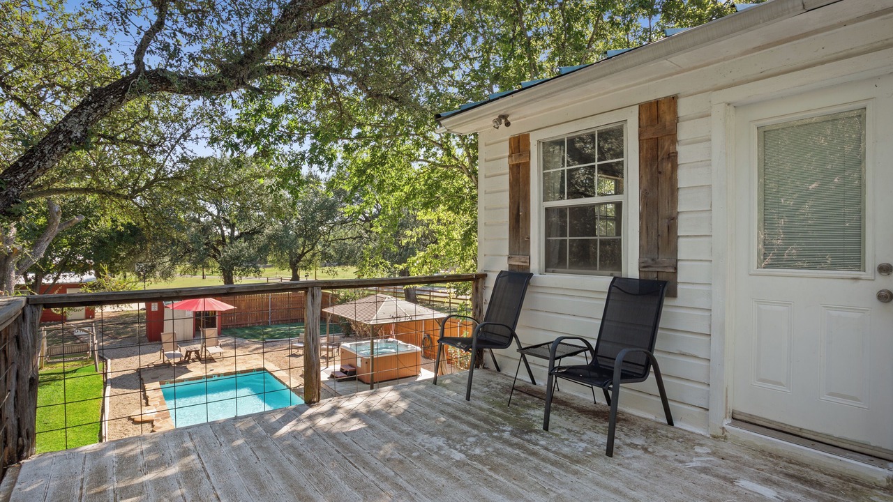 Photo of Patio Balcony in Mound