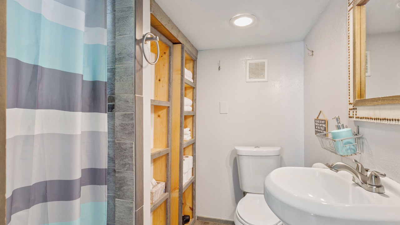 Photo of Bathroom in Mound