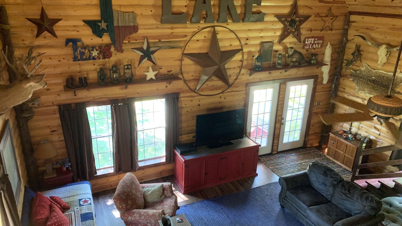 Photo of Livingroom in Broaddus