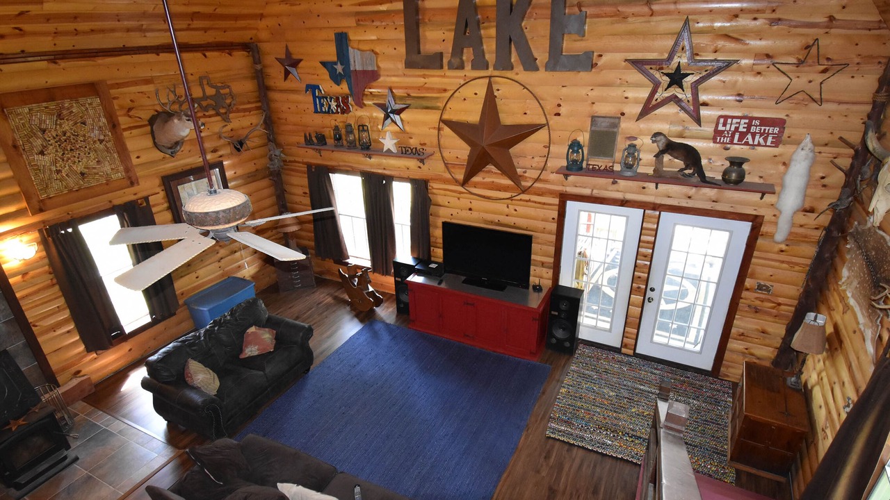 Photo of Livingroom in Broaddus