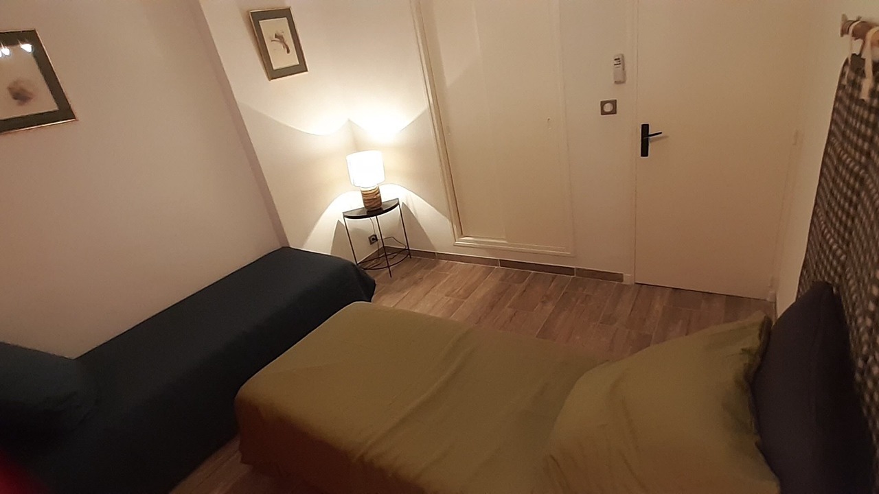 Photo of Bedroom in Meynes