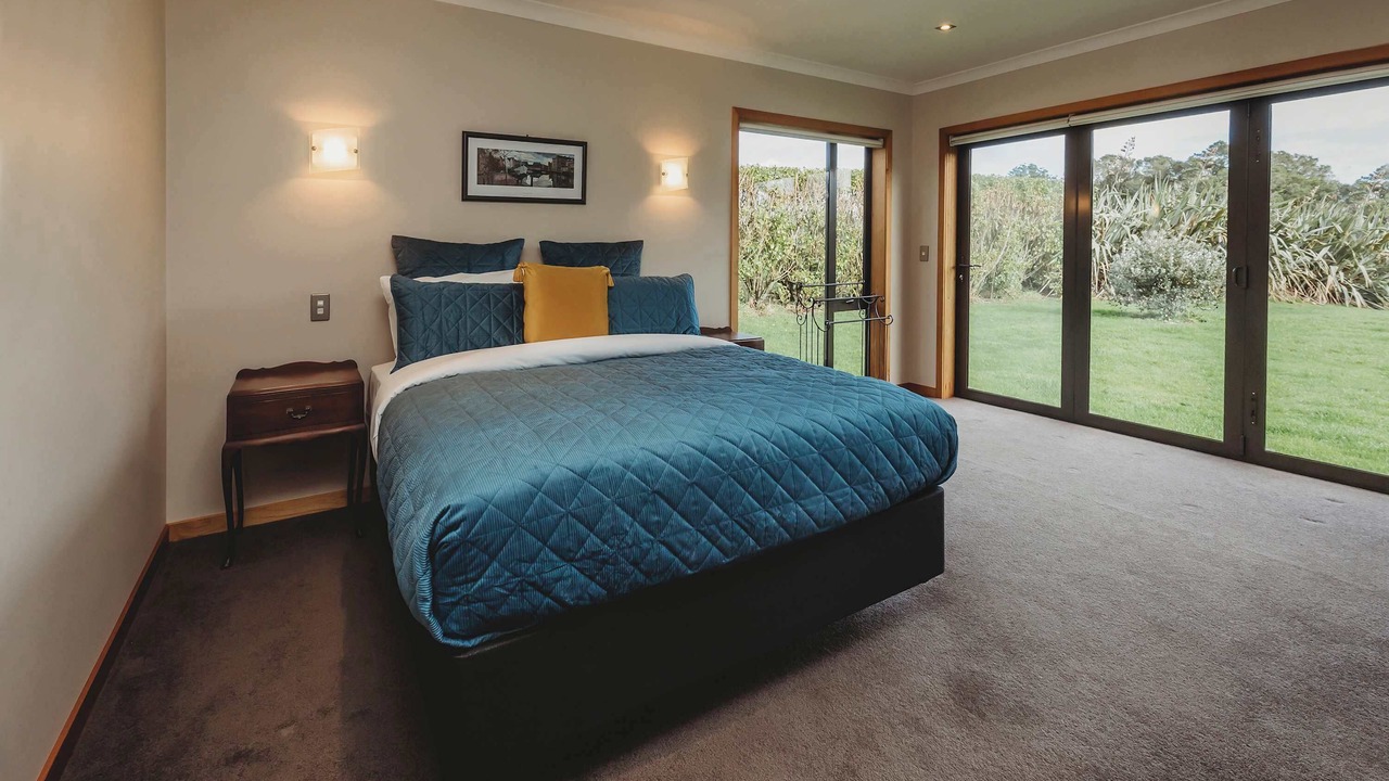 Photo of Bedroom in Egmont Village